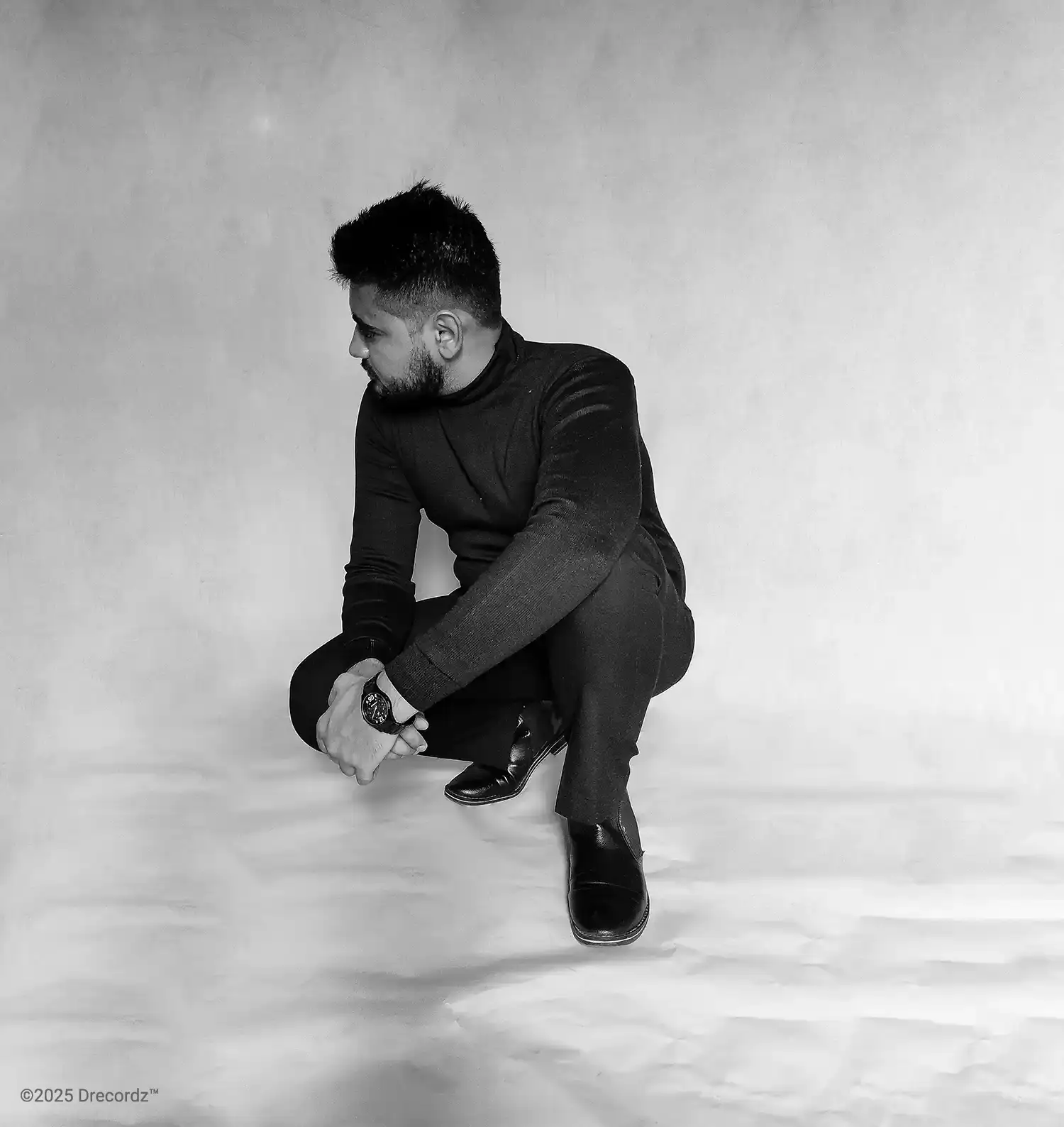Artist Photo 3